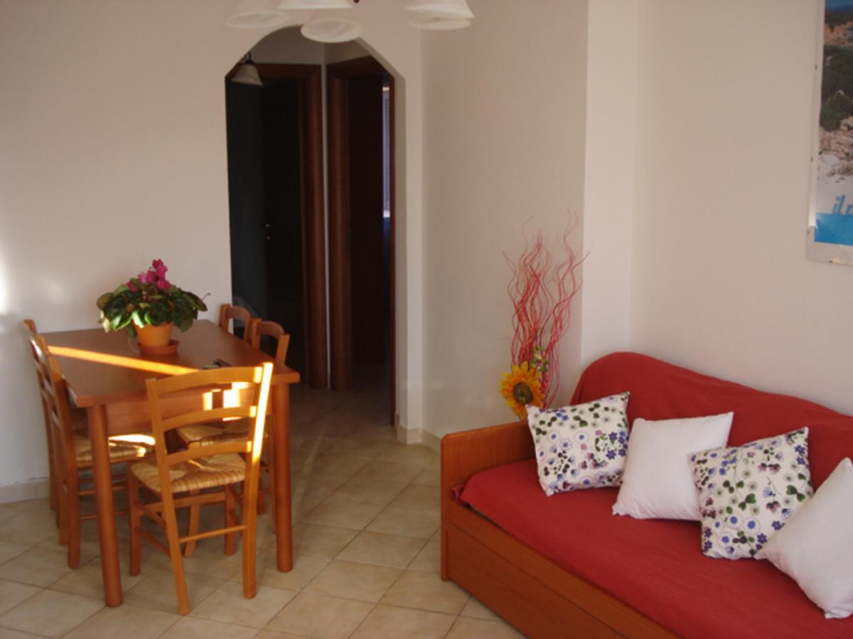 Residenza Sul Mare Aparthotel Valledoria  Exteriör bild