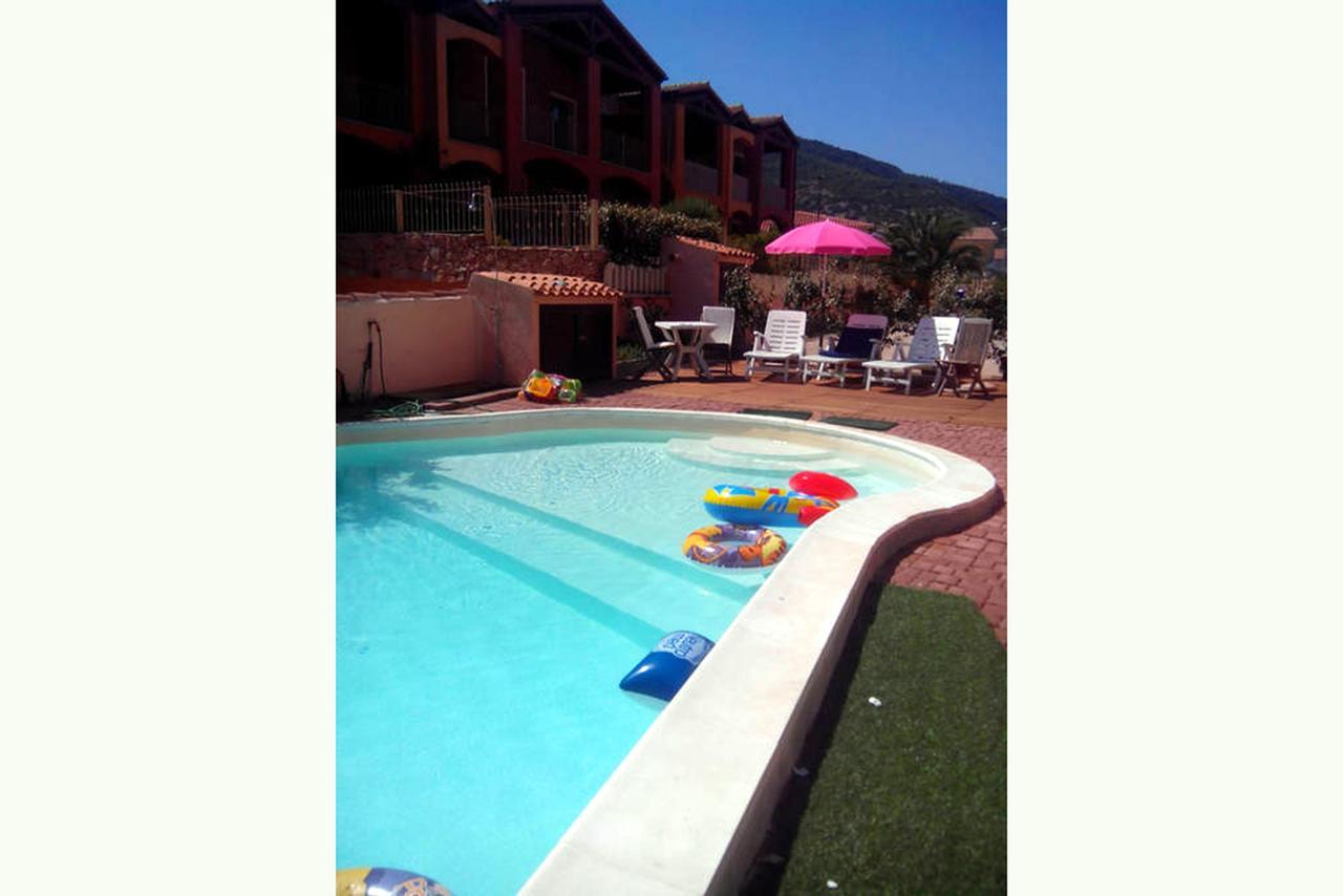 Residenza Sul Mare Aparthotel Valledoria  Exteriör bild